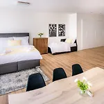 Michal&michael's براغ